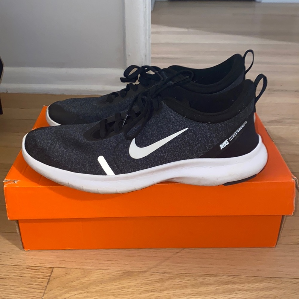 Nike flex experience 8